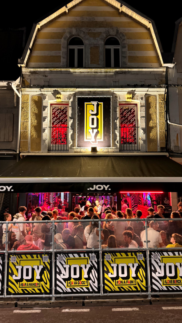 Ruin bar