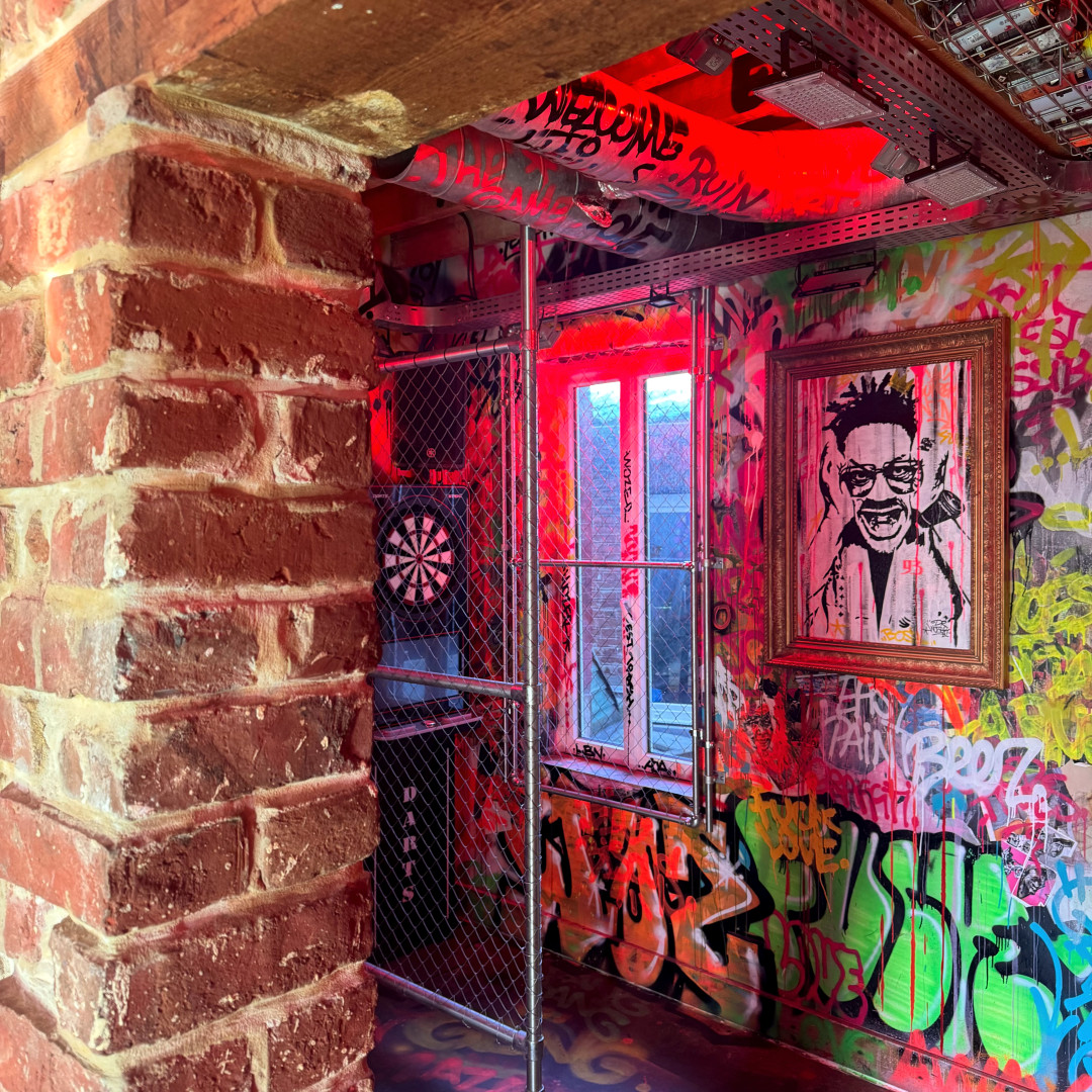 Ruin bar